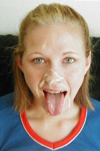 Фото язык девушки в сперме